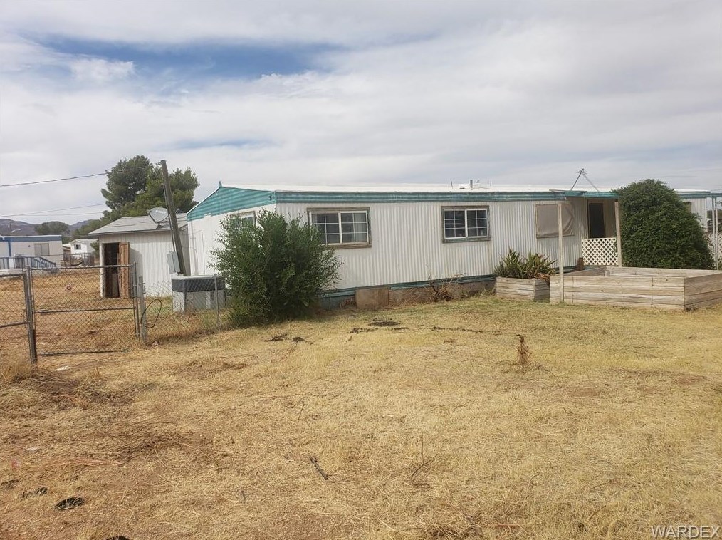 2570 Devlin Ave, Kingman AZ 86409-2208 exterior