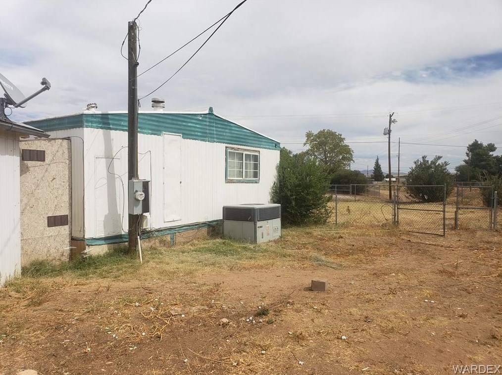 2570 Devlin Ave, Kingman AZ 86409-2208 exterior