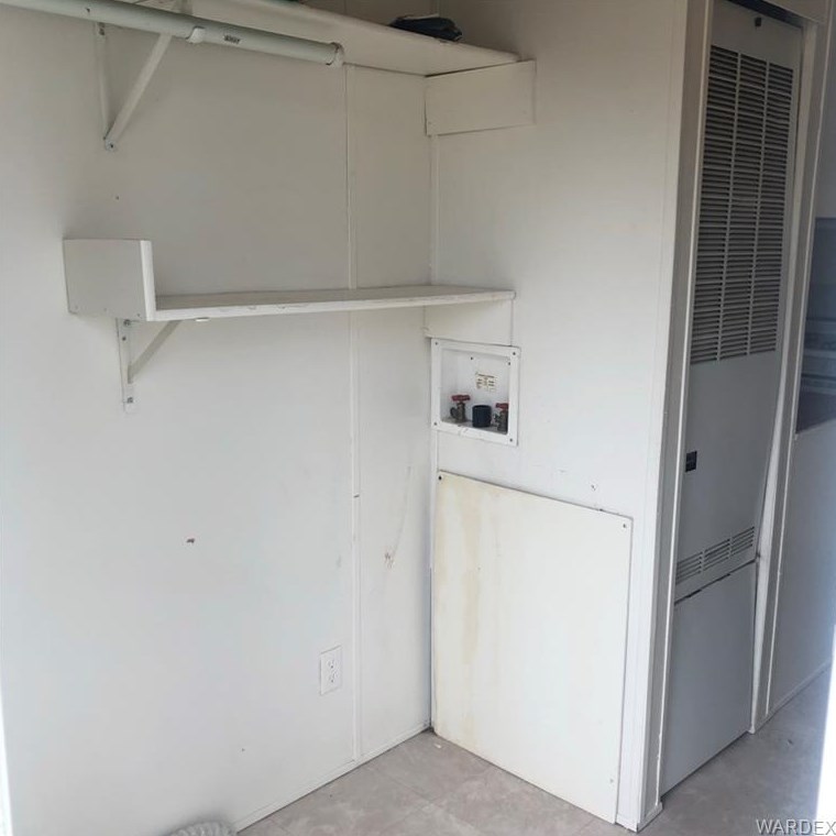 2805 Devlin Ave, Kingman AZ 86409-2208 exterior