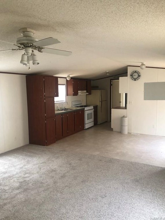 2805 Devlin Ave, Kingman AZ 86409-2208 exterior