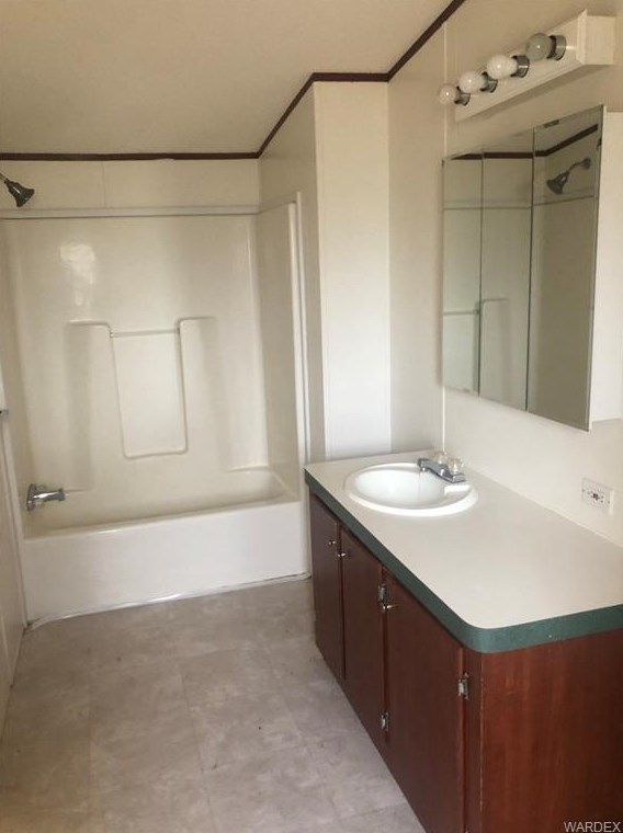 2805 Devlin Ave, Kingman AZ 86409-2208 exterior