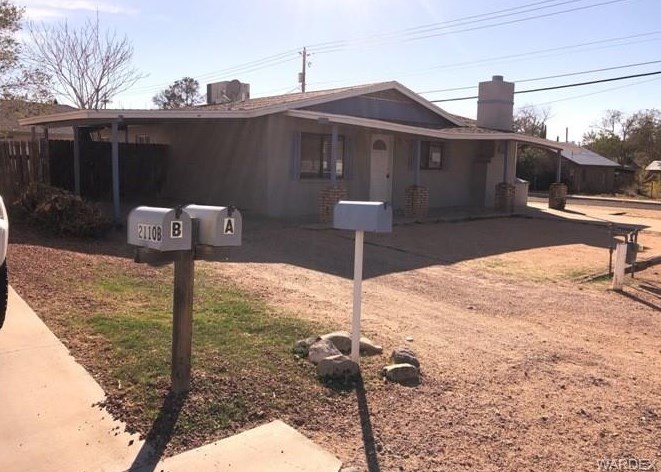 2102 Gates Ave, Kingman, AZ 86401-4721
