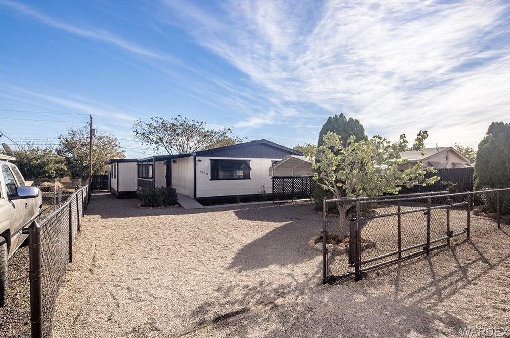 4810 Casey Ln, Kingman, AZ 86409-1161