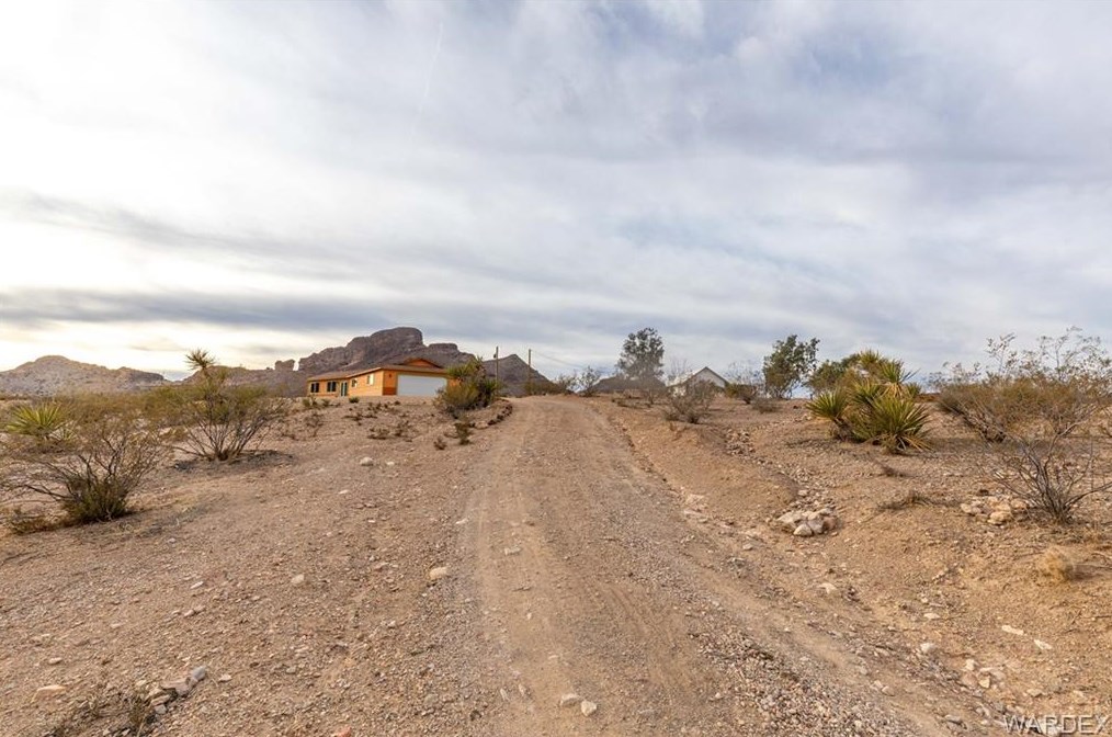 1565 Granville Rd, Kingman, AZ 86413-6564