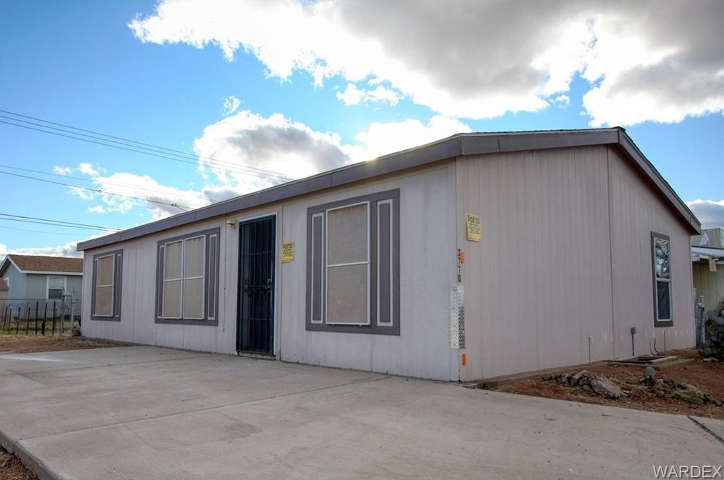 3770 Neal Ave, Kingman, AZ 86409-2346