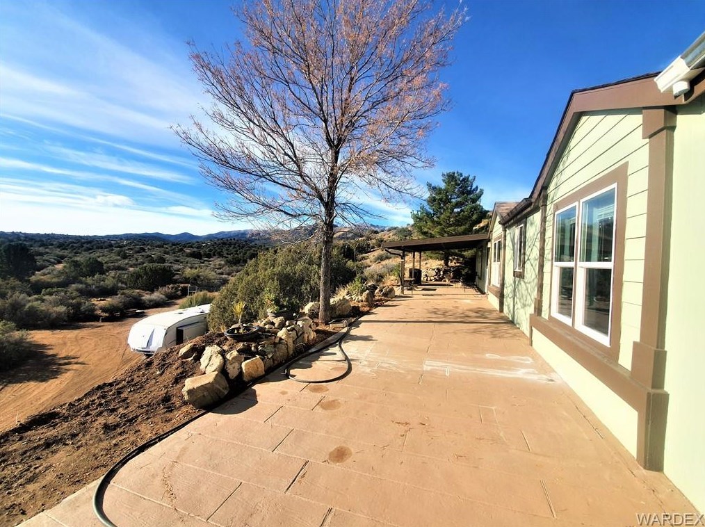 1900 Blake Ranch Rd, Kingman, AZ 86401-7945