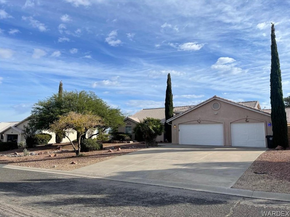 2594 Running Iron Loop, Kingman, AZ 86401-7232