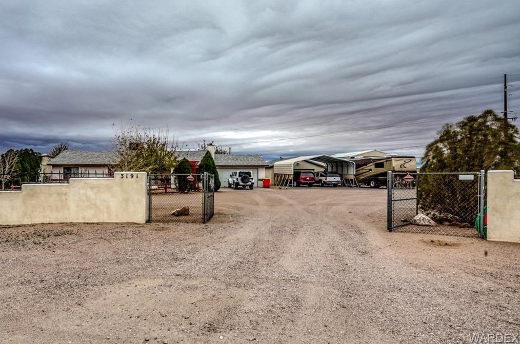 3191 Shauna Ct, Kingman, AZ 86413-7748