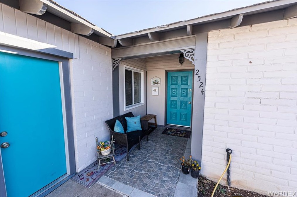 2524 Miami Ave, Kingman, AZ 86401-4240
