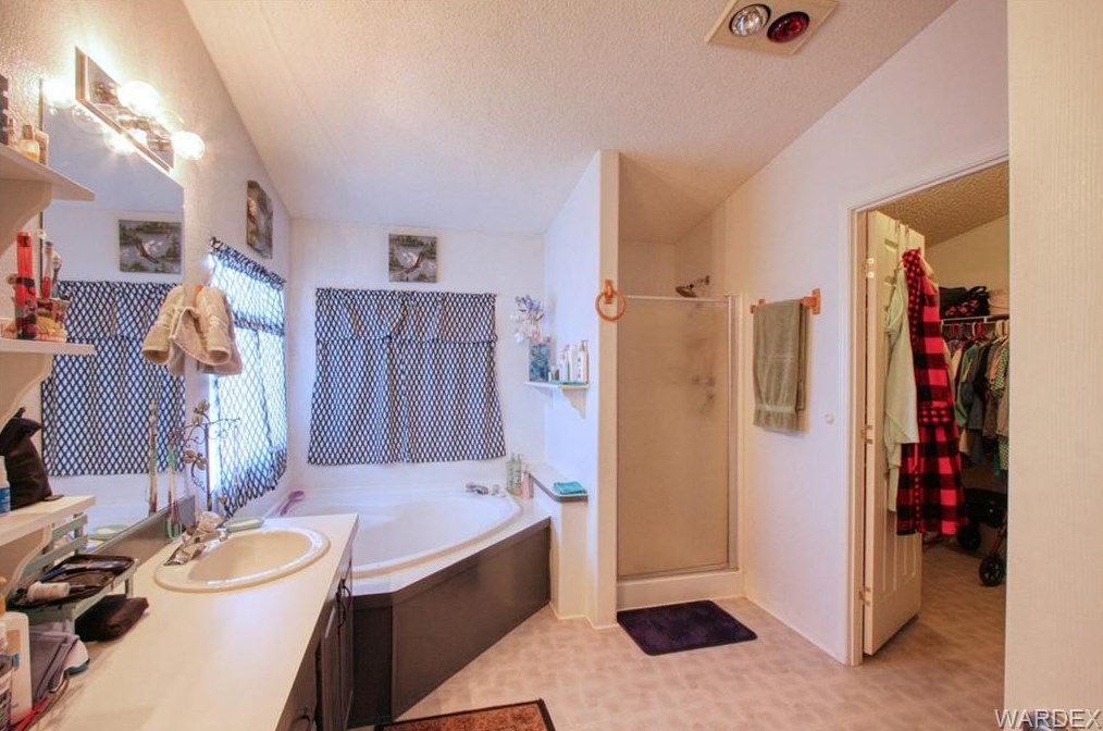 3500 Devlin Ave, Kingman AZ 86409-2206 exterior