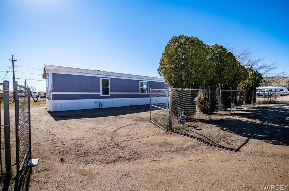 1630 Potter Ave, Kingman, AZ 86409-1282