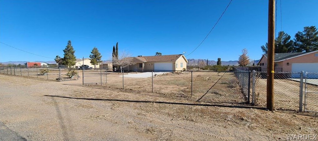 642 Salt Rd, Kingman, AZ 86413-7773