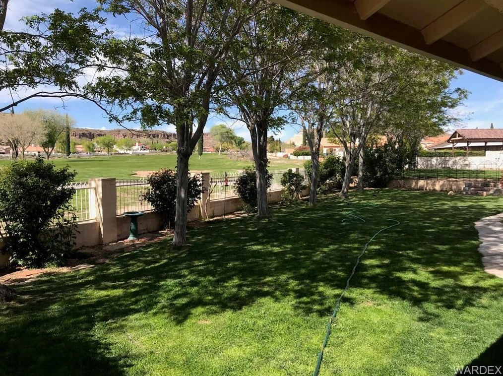 875 Country Club Dr, Kingman, AZ 86401-3969