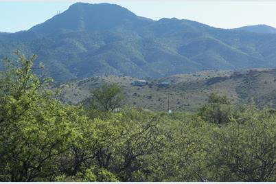 631 Skyline - Photo 1