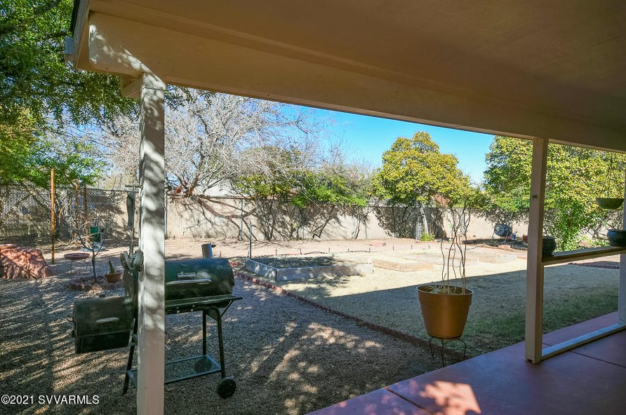 300 Whipple Dr, Cottonwood AZ  86326-4345 exterior