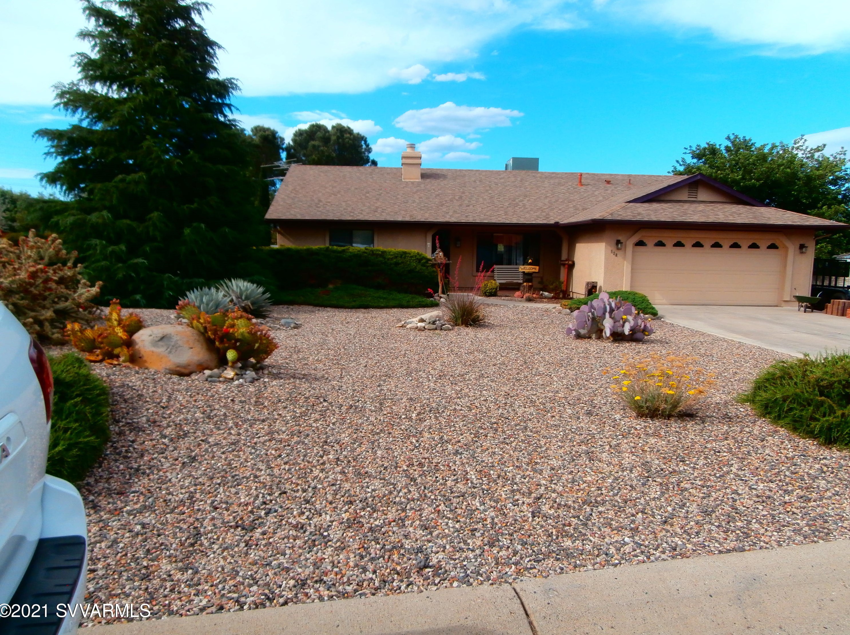 520 Everett Ln, Clarkdale, AZ 86324-3725