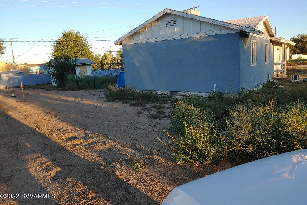 135 Laguna Trl, Paulden, AZ 86334-3387