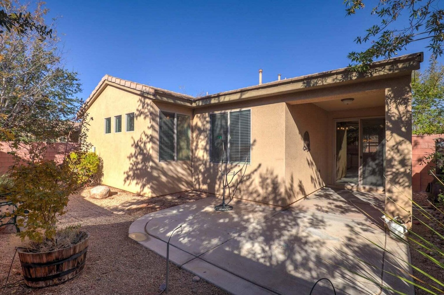 3240 E Fourteen Fairway Dr, Washington, UT 84780