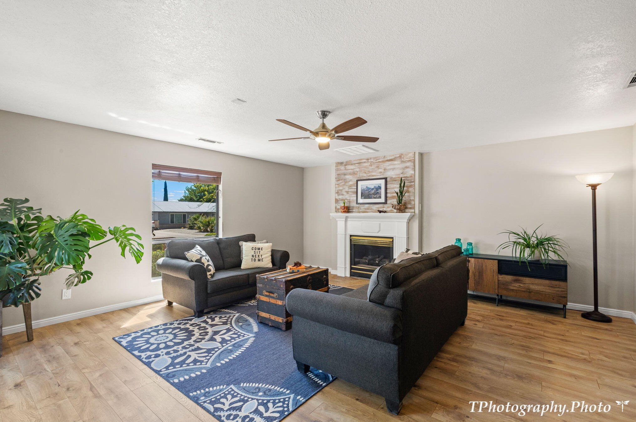 1639 Scenic Dr, Santa Clara, UT 84765-5250