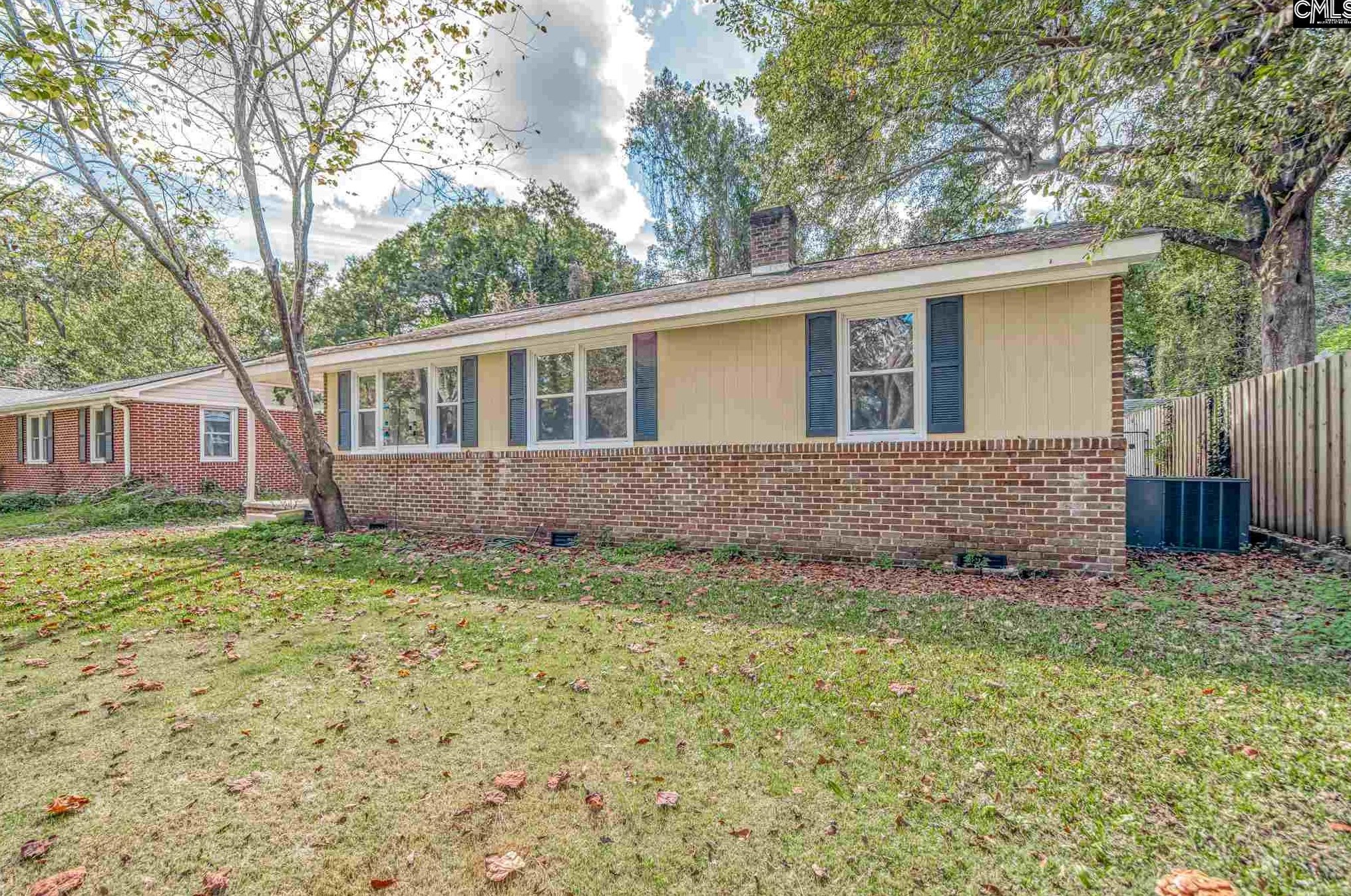 15 Holiday Cir, Columbia, SC 29206-1019