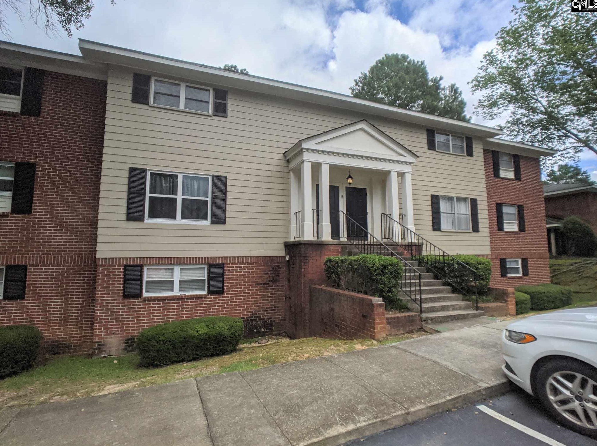 601 Riverhill Cir Apt B6, Columbia, SC 29210