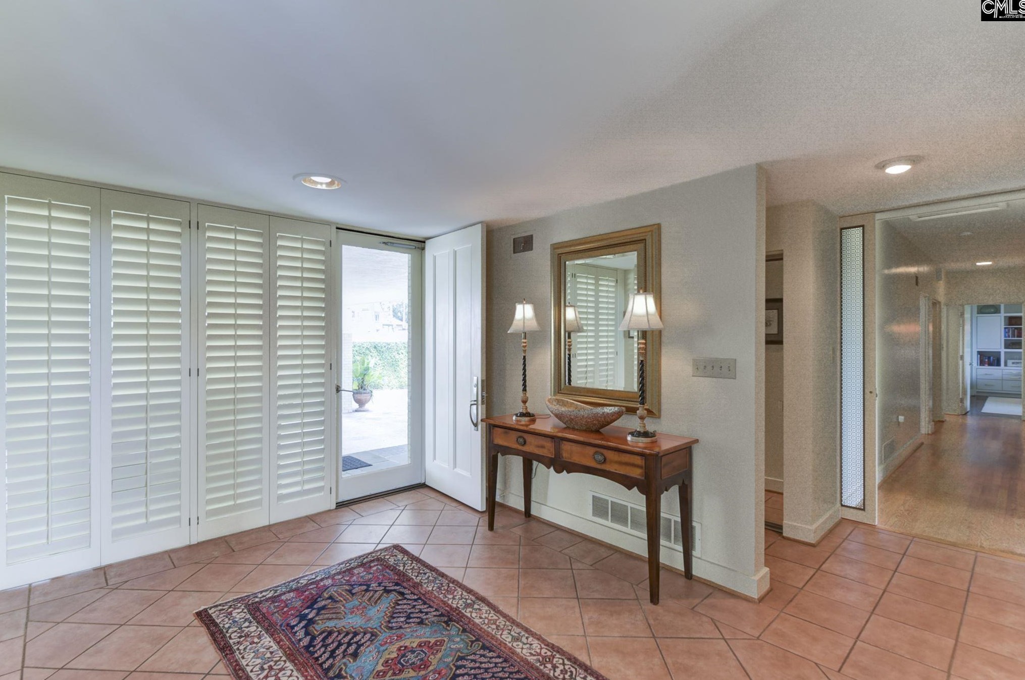 7 Lake Point Rd, Columbia, SC 29206-4511