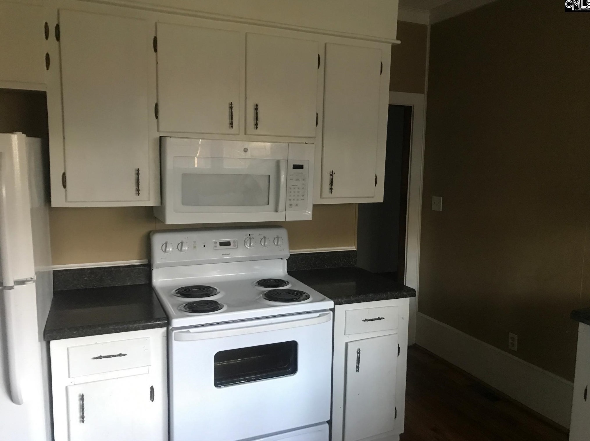 1004 Belleview St, Columbia SC  29201-1869 exterior