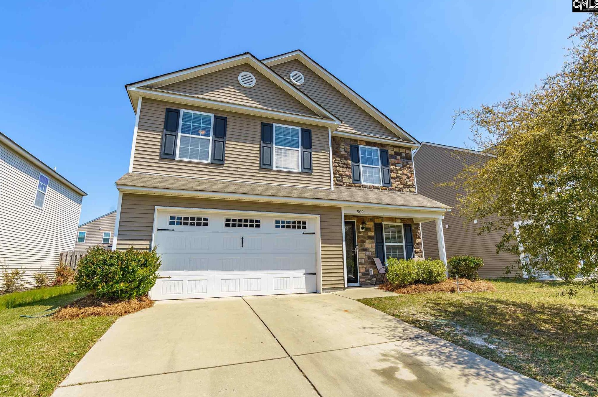 909 Northern Dancer Ln, Elgin, SC 29045-7127