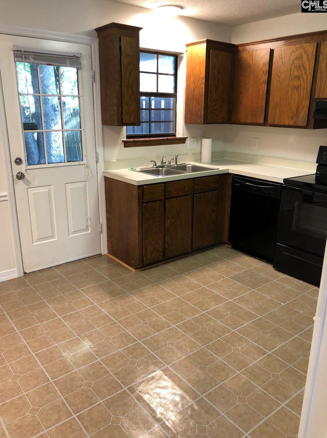 4 Allison Ct, Cayce-West Columbia, SC 29033