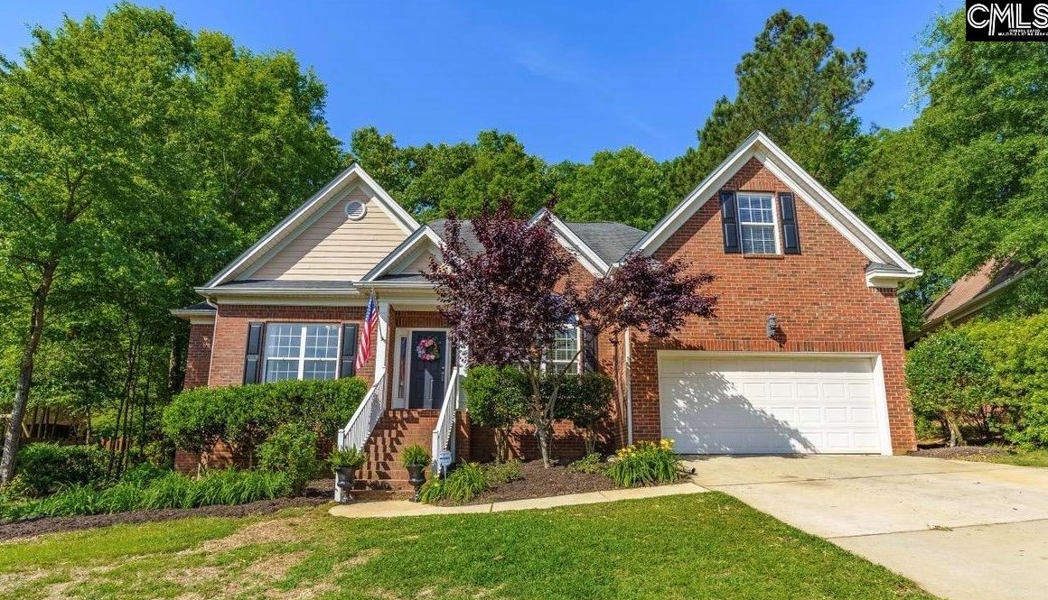 105 Firethorn Ct, Lexington, SC 29072