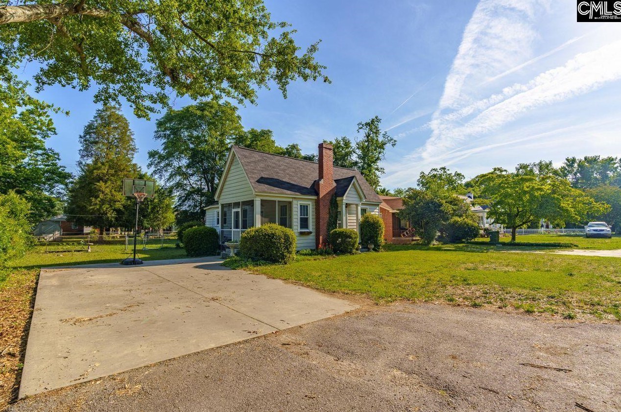 620 Michaelmas Ave, Cayce-West Columbia, SC 29033