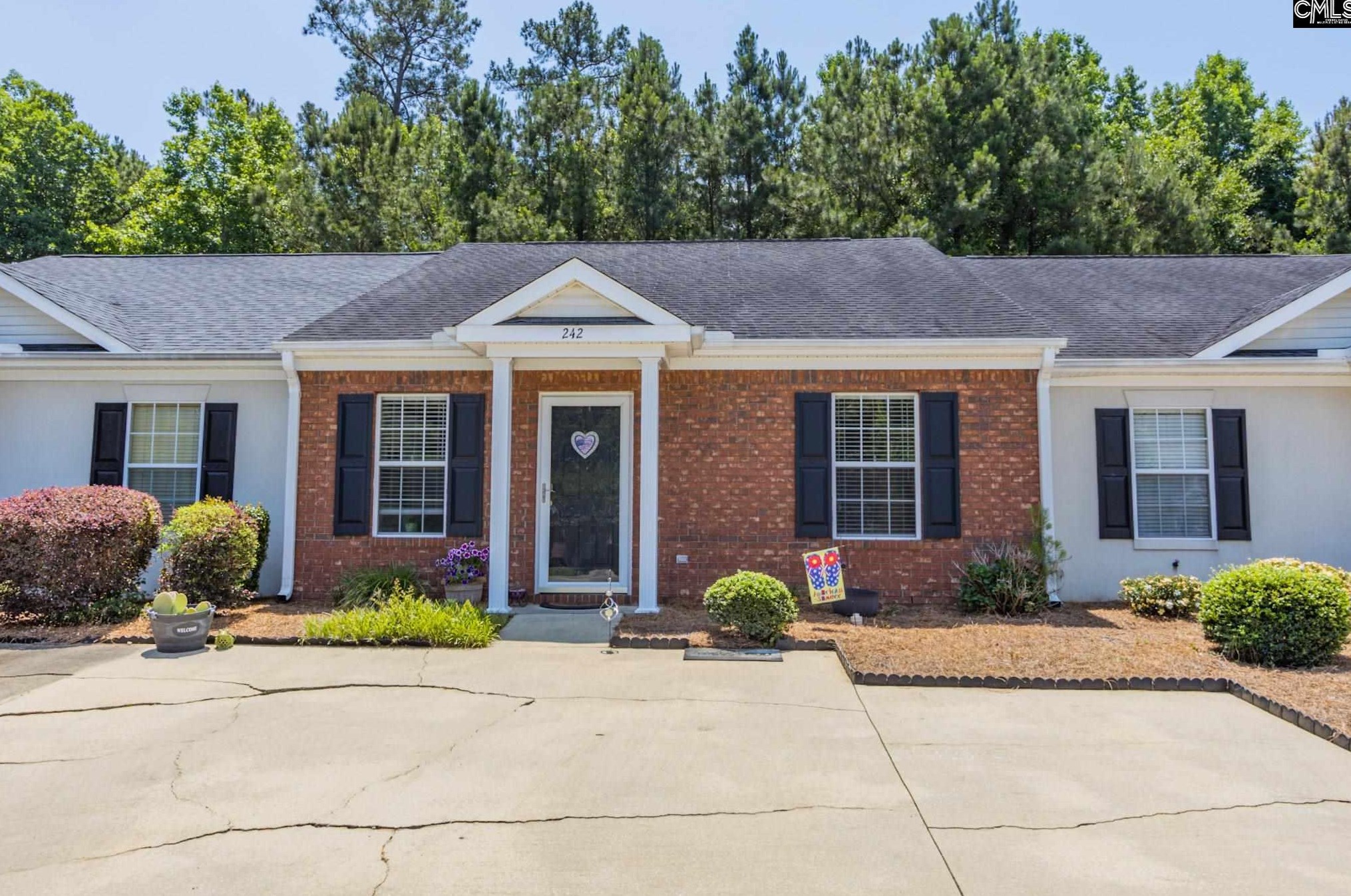 242 Waverly Ct, Lexington, SC 29072
