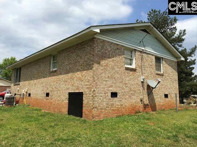 113 Magnolia Dr, Winnsboro Mills, SC 29180