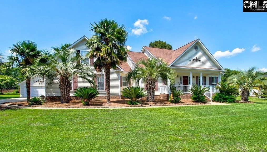 121 Hollow Tree Ct, Lugoff, SC 29078