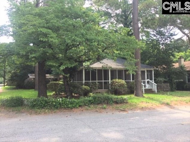 423 Woodrow St, Columbia, SC 29205-3860