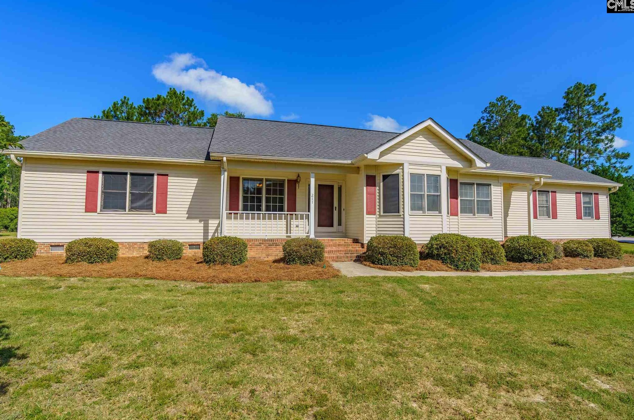 211 Windsong Dr, Lugoff, SC 29078