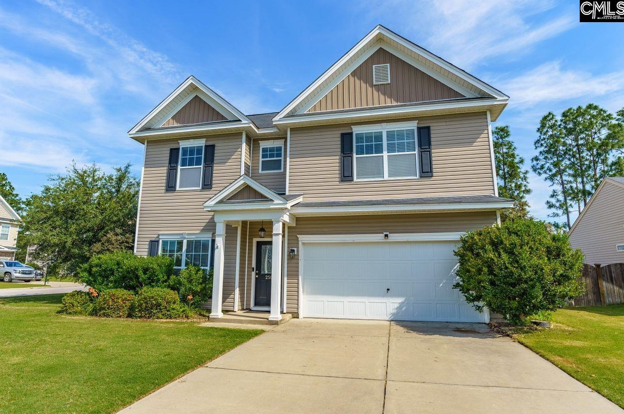 250 Viking Ln, Lexington, SC 29073