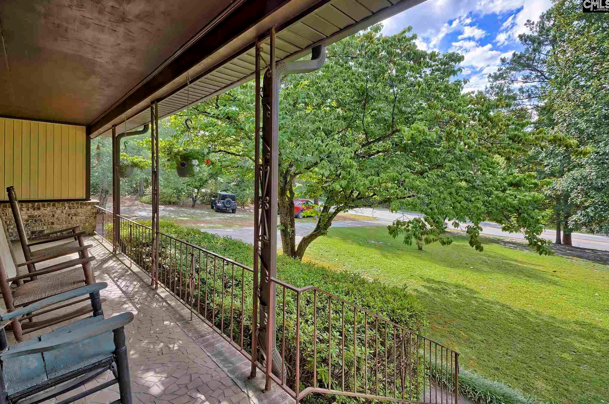679 Pleasant View Dr, Lexington, SC 29073