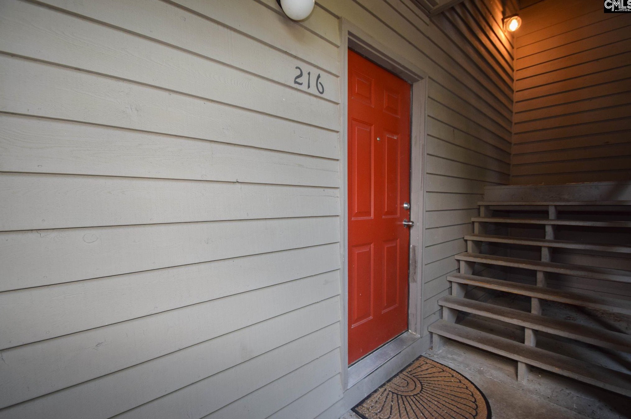 216 Edgewater Ln, Cayce-West Columbia, SC 29169