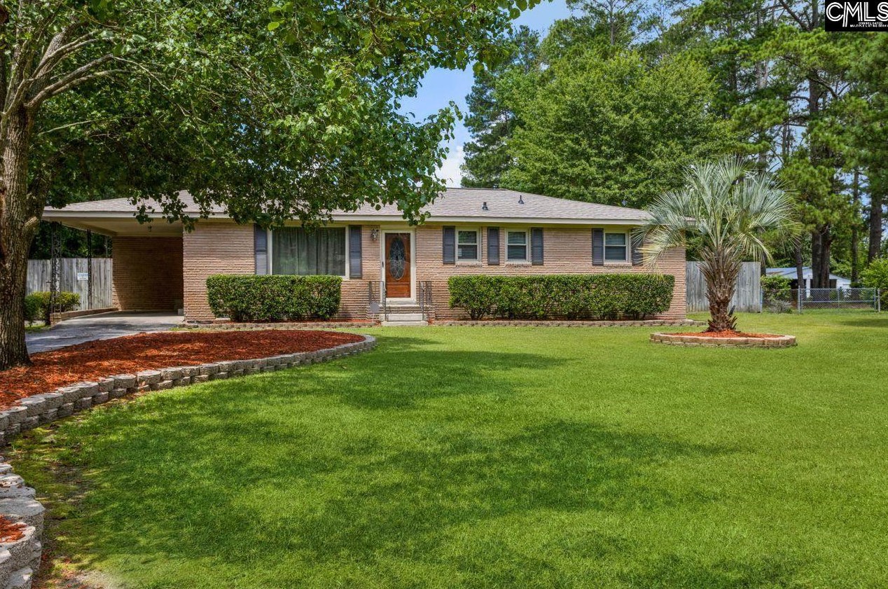 131 Dickert, Lexington, SC 29073
