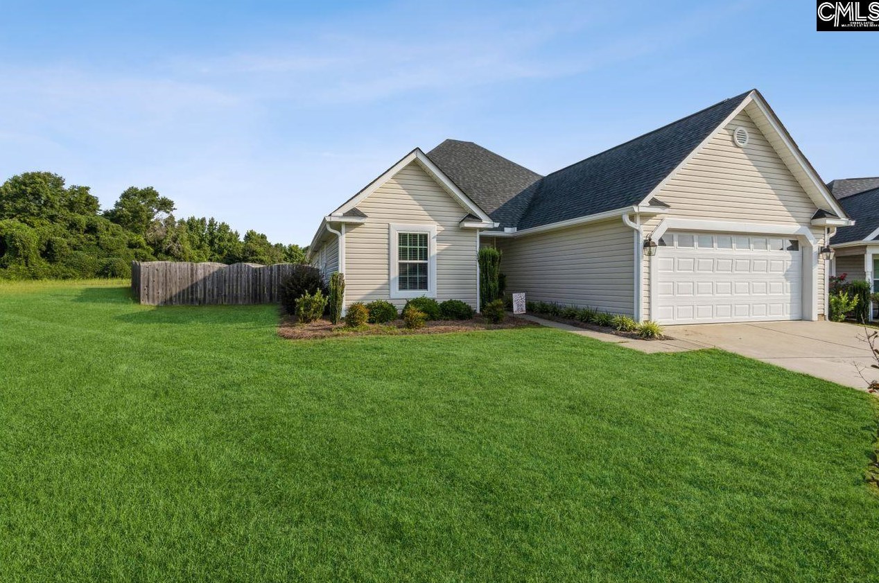 108 Burgundy Ct, Batesburg-Leesville, SC 29006