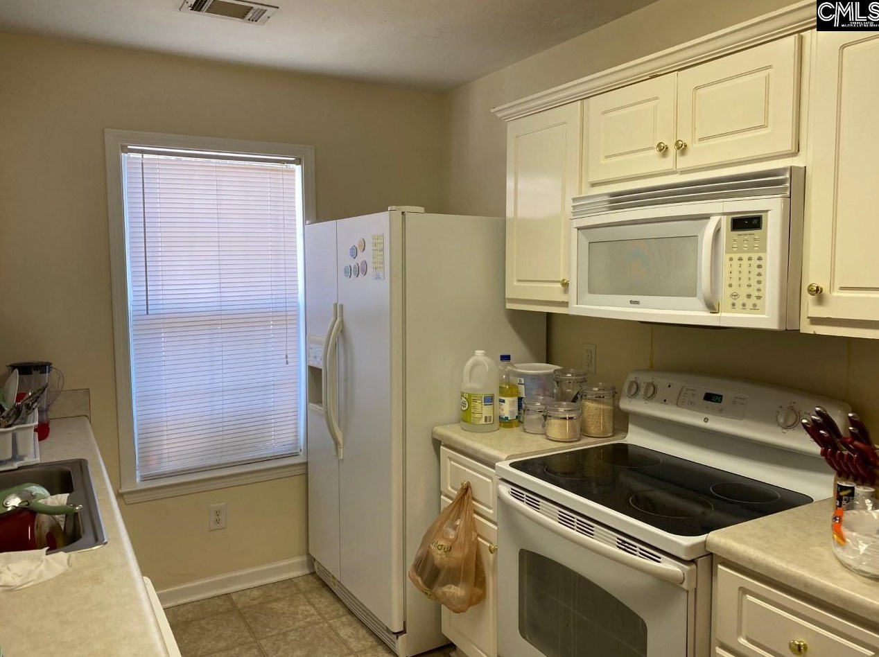 403 Elders Pond Cir, Columbia, SC 29229
