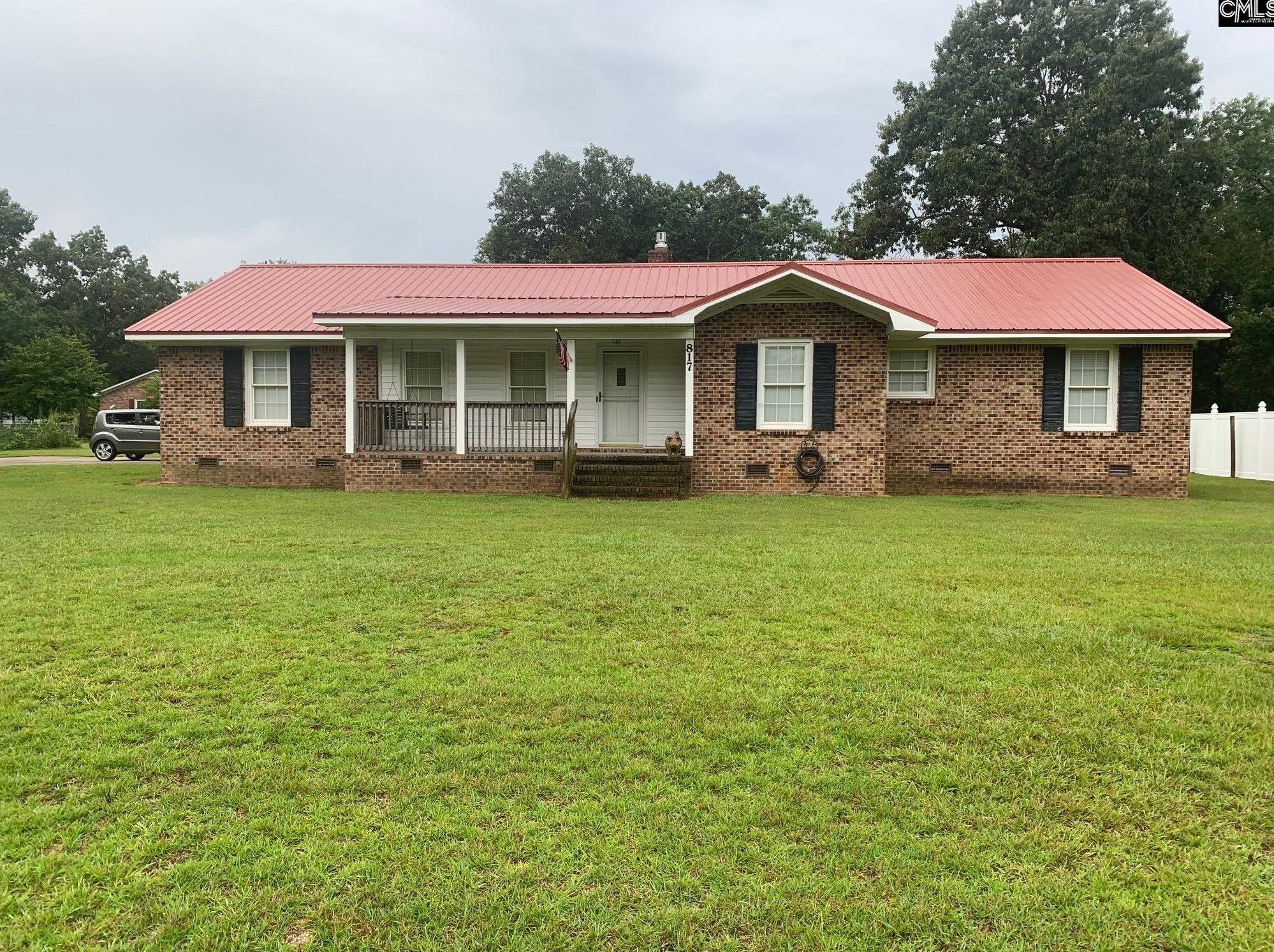 817 N Main St, Bethune, SC 29009