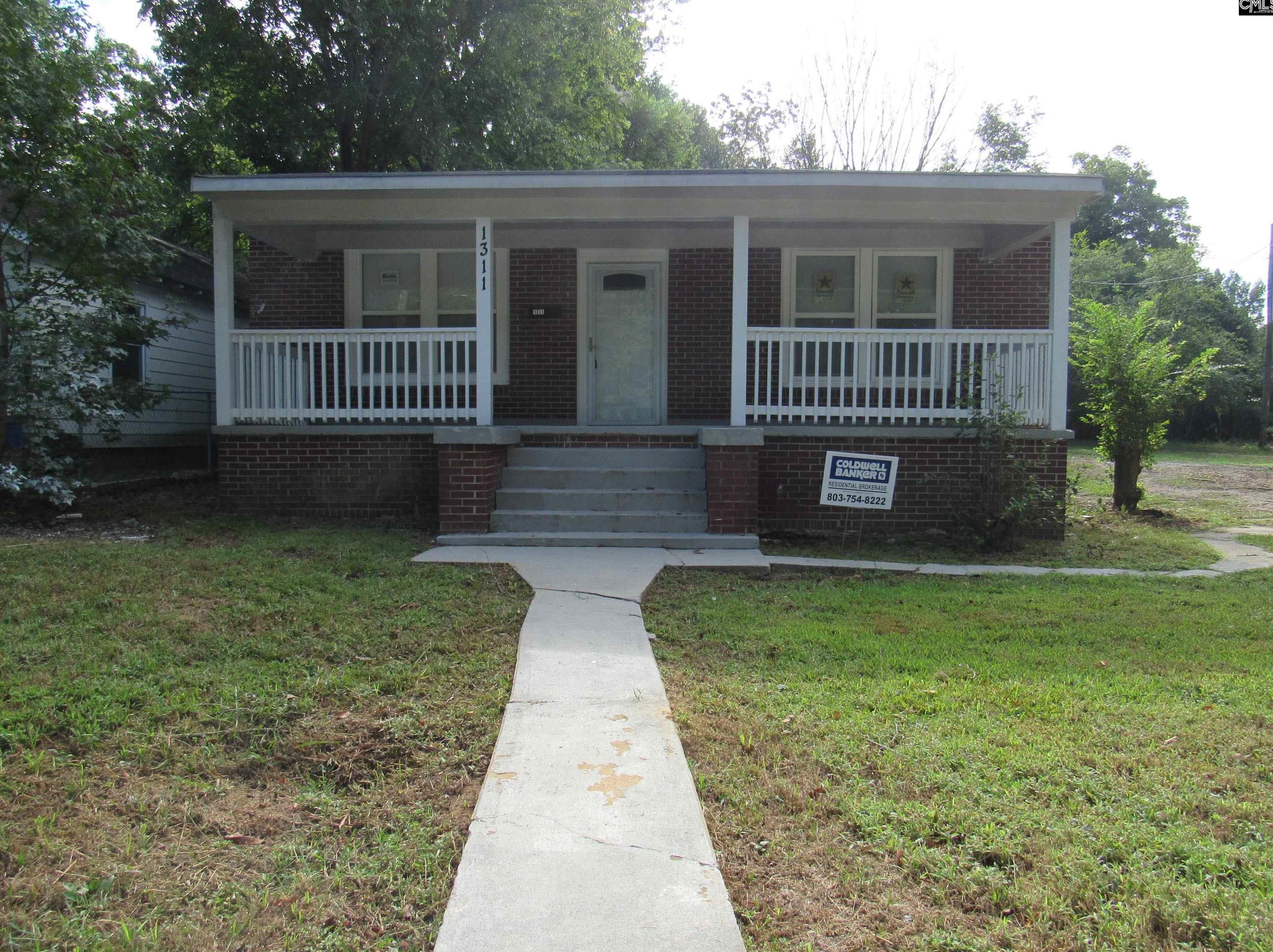 1311 S Bell St, Clinton, SC 29325