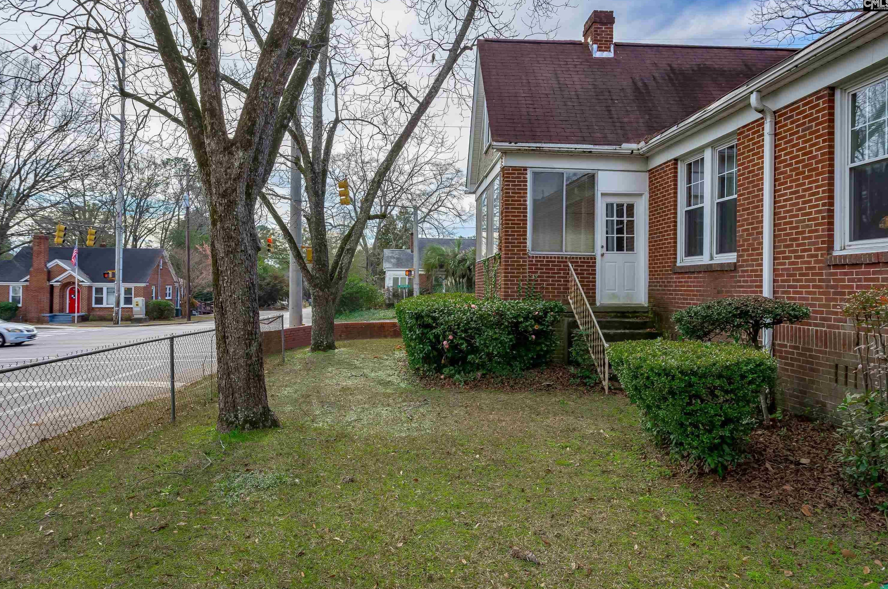 3515 Rosewood Dr, Columbia SC 29205-3448 exterior