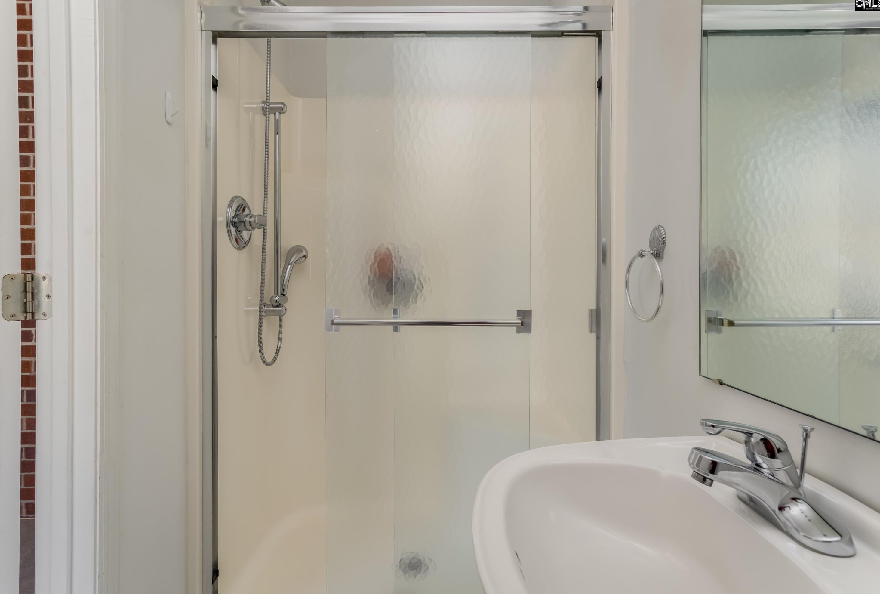 3515 Rosewood Dr, Columbia SC 29205-3448 exterior