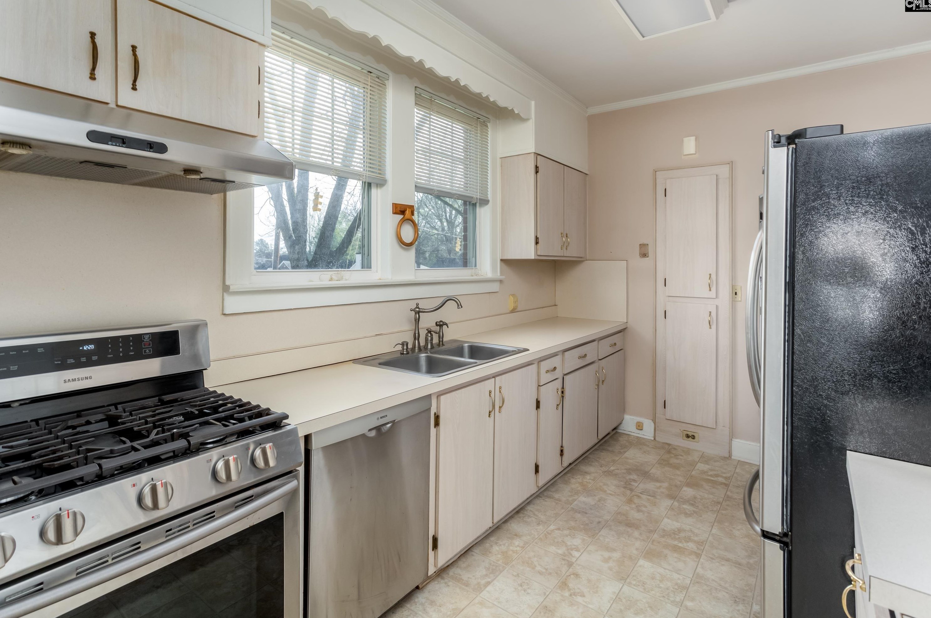 3515 Rosewood Dr, Columbia SC 29205-3448 exterior