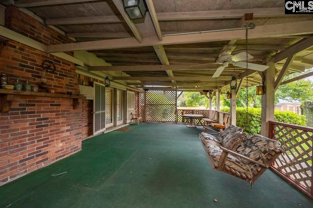 513 Knollwood Dr, Columbia SC  29209-2415 exterior