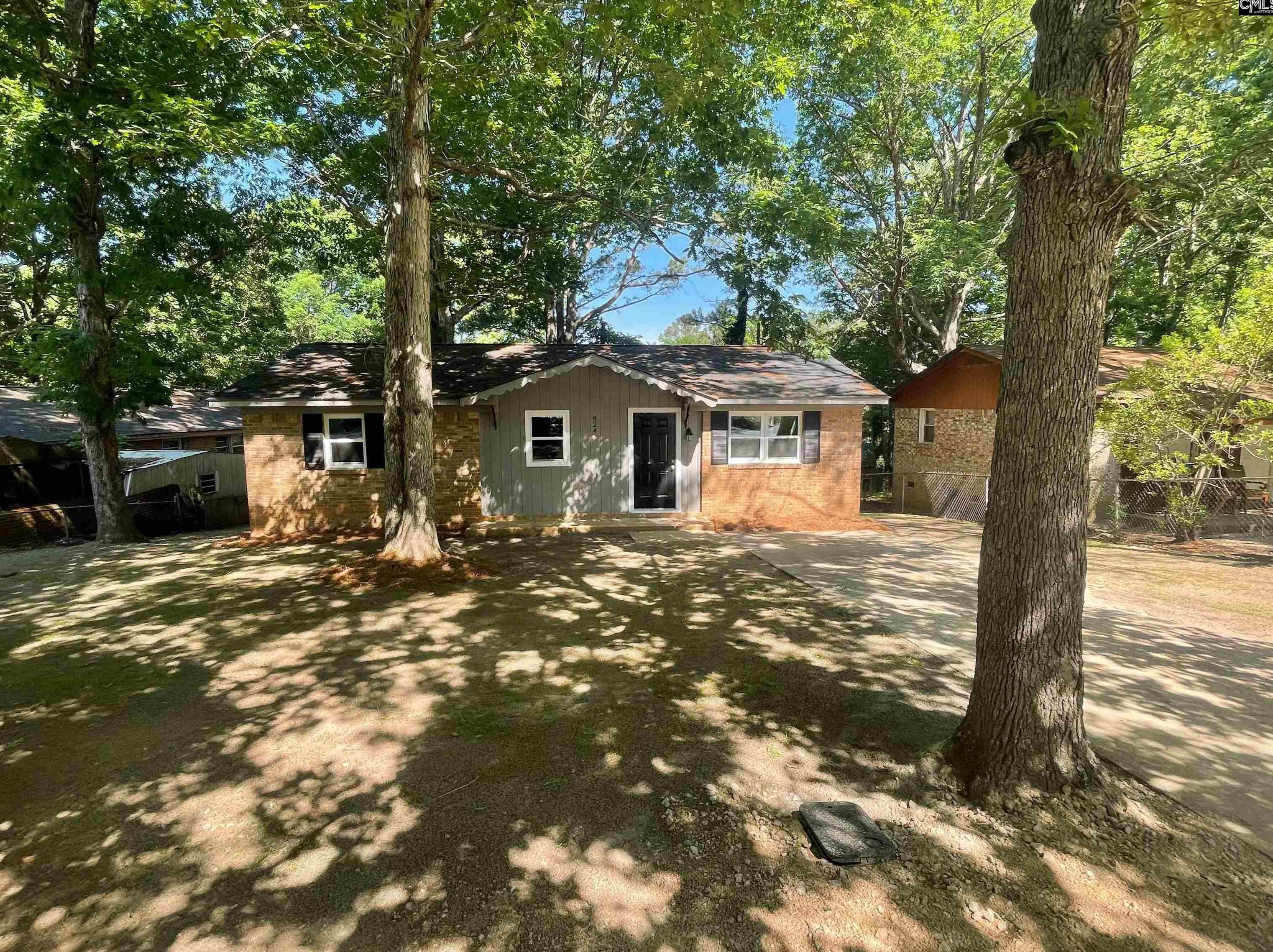 824 Old Oak Dr, Columbia, SC 29203-2441