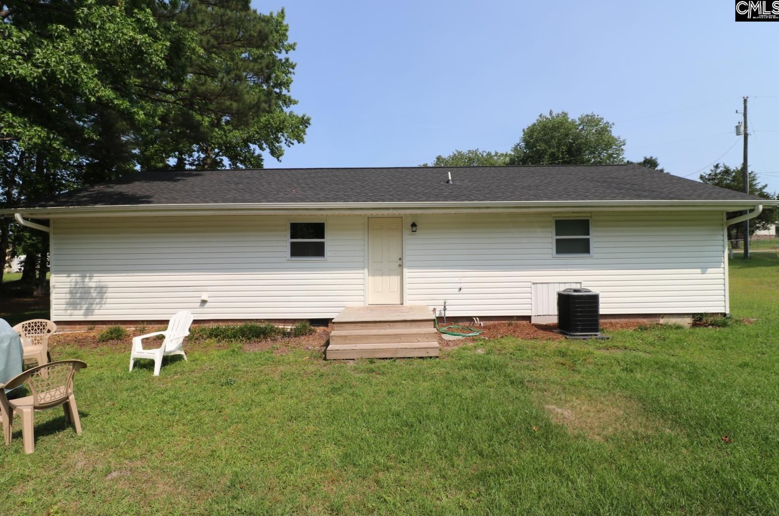 212 Adkins Cir, Cayce-West Columbia, SC 29172
